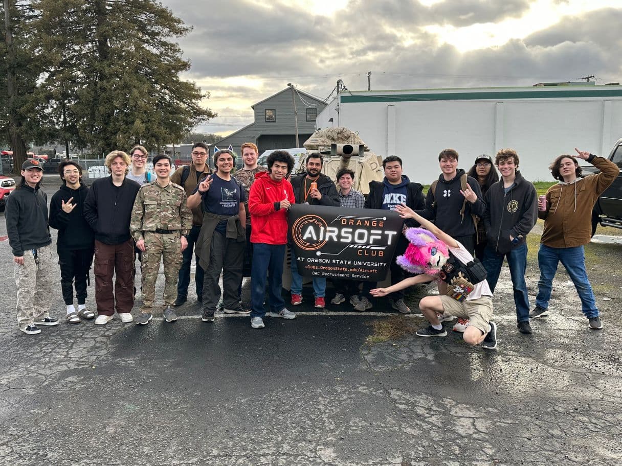 Group photo after an airsoft game at Warpaint